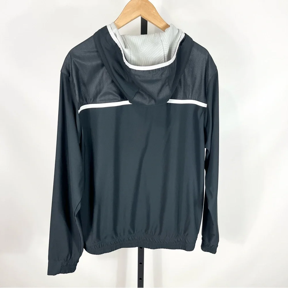Under Armour Men’s Half Zip Front Black & White Pullover - Picture 2 of 9